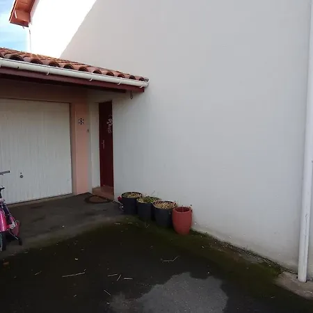 Maison Mitoyenne Sur * Anglet