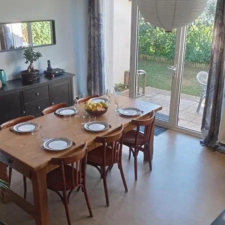 Maison Mitoyenne Sur *